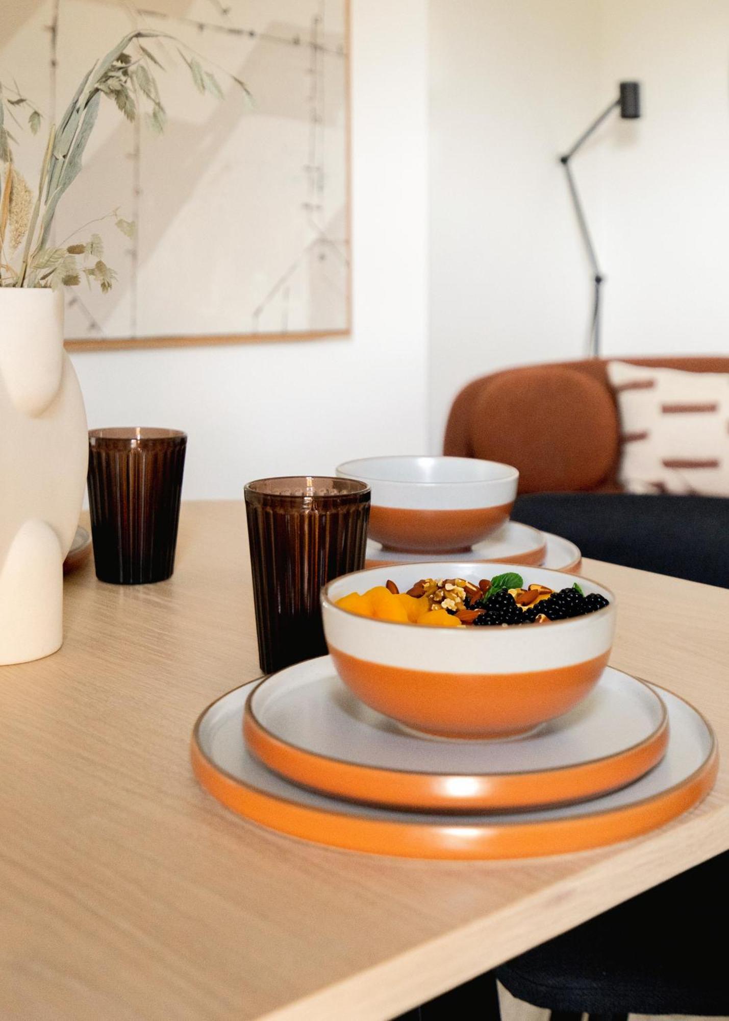 Newly Designed, 2Br Apt, 5Min From Northwood London Tube Station, Nato Hq, Ideal For Wembley, Warner Studio, Contractors エクステリア 写真