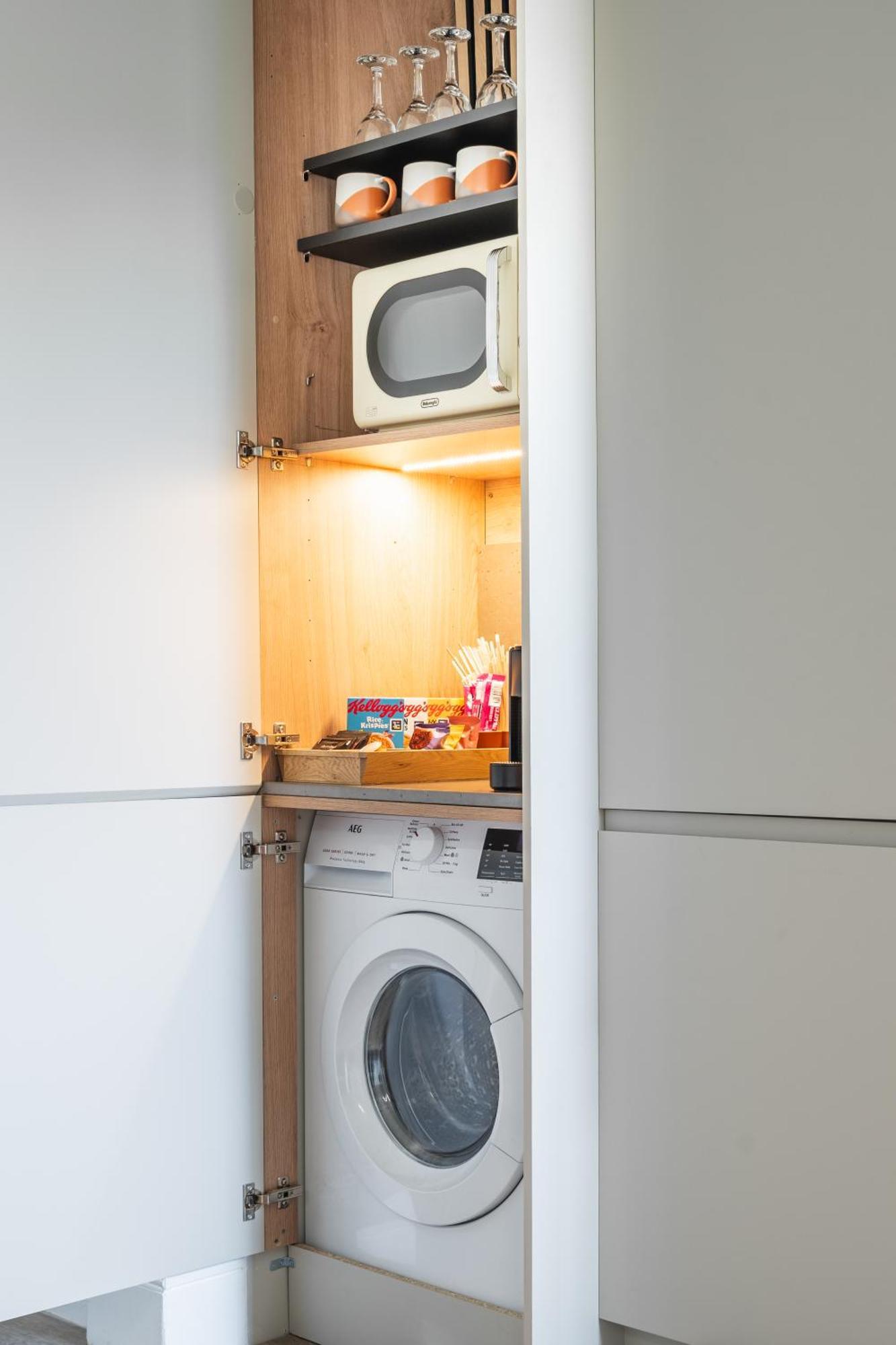 Newly Designed, 2Br Apt, 5Min From Northwood London Tube Station, Nato Hq, Ideal For Wembley, Warner Studio, Contractors エクステリア 写真