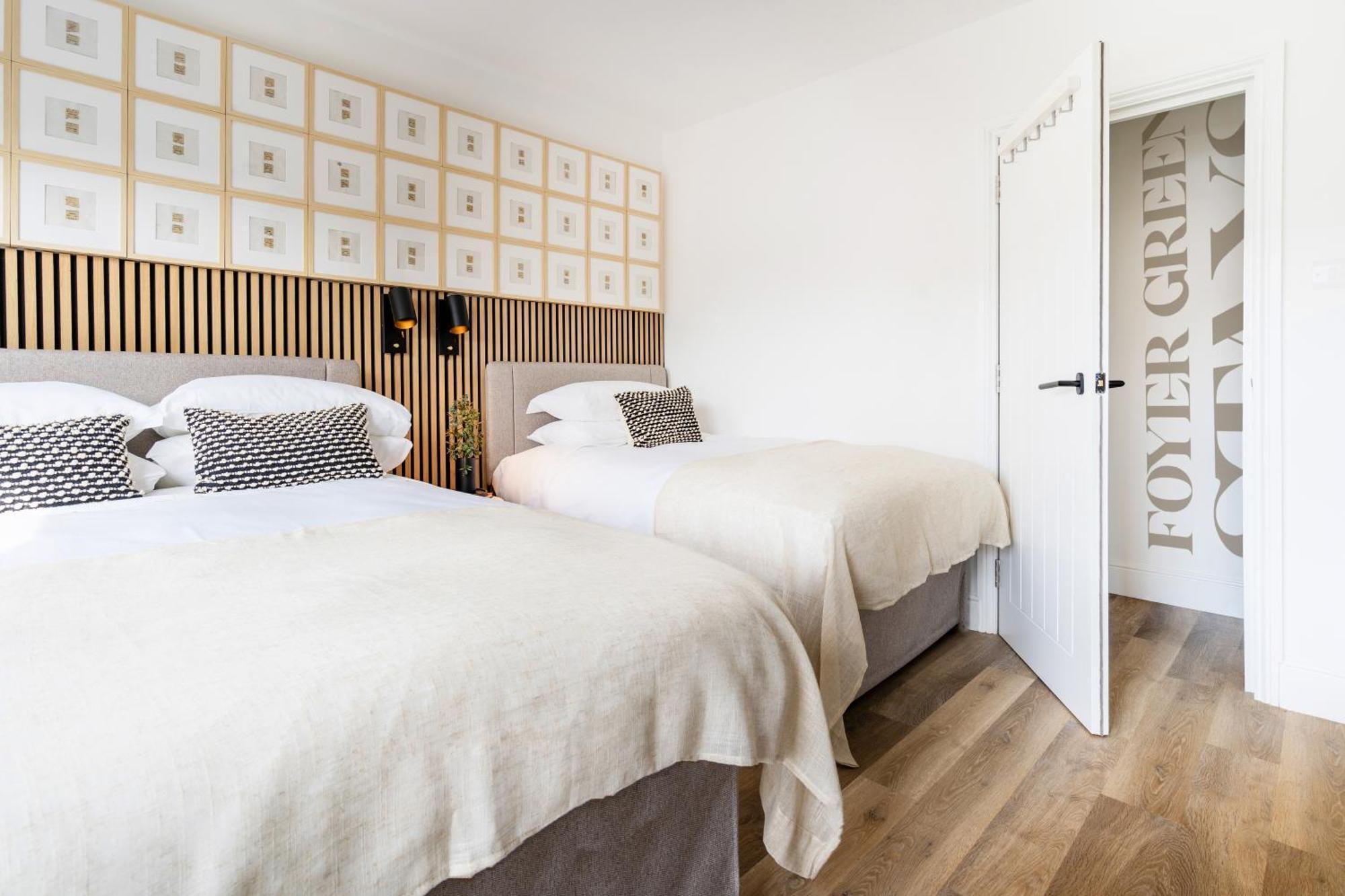 Newly Designed, 2Br Apt, 5Min From Northwood London Tube Station, Nato Hq, Ideal For Wembley, Warner Studio, Contractors エクステリア 写真