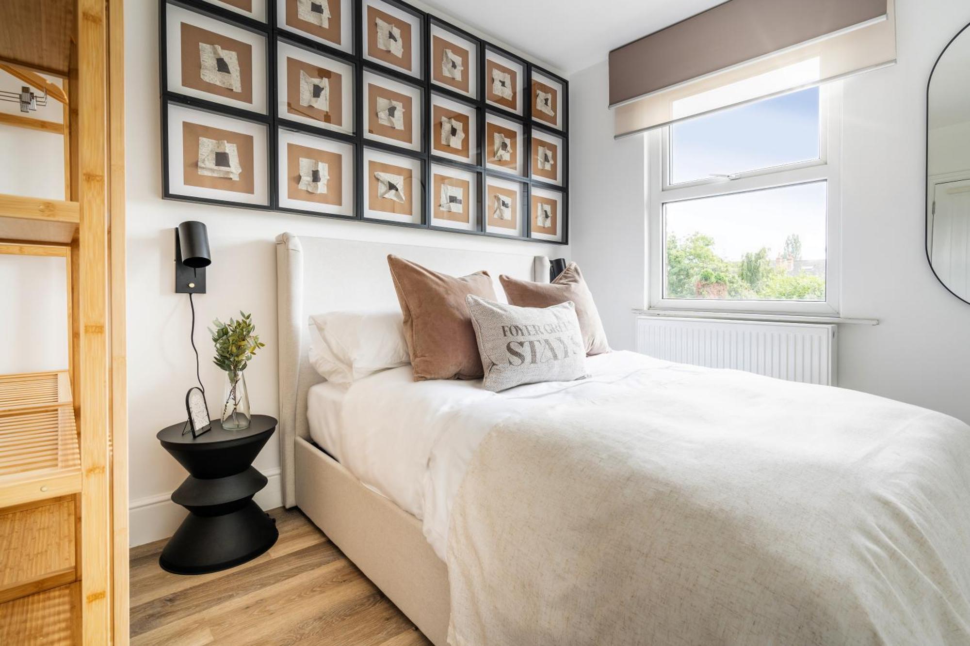 Newly Designed, 2Br Apt, 5Min From Northwood London Tube Station, Nato Hq, Ideal For Wembley, Warner Studio, Contractors エクステリア 写真